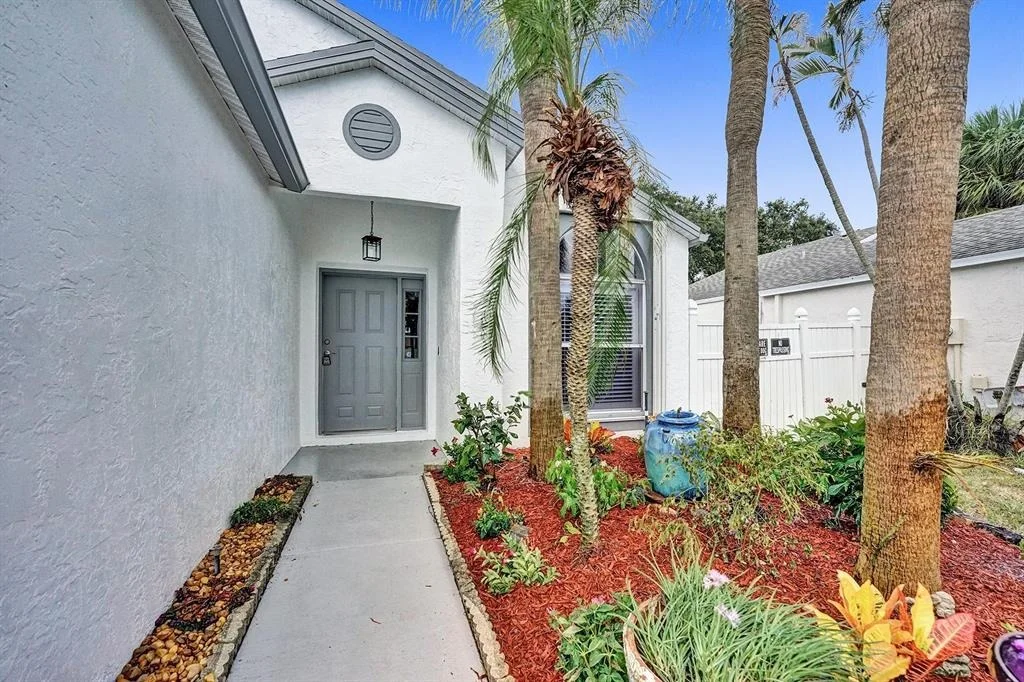 Photo of 31 Bentwater Circle