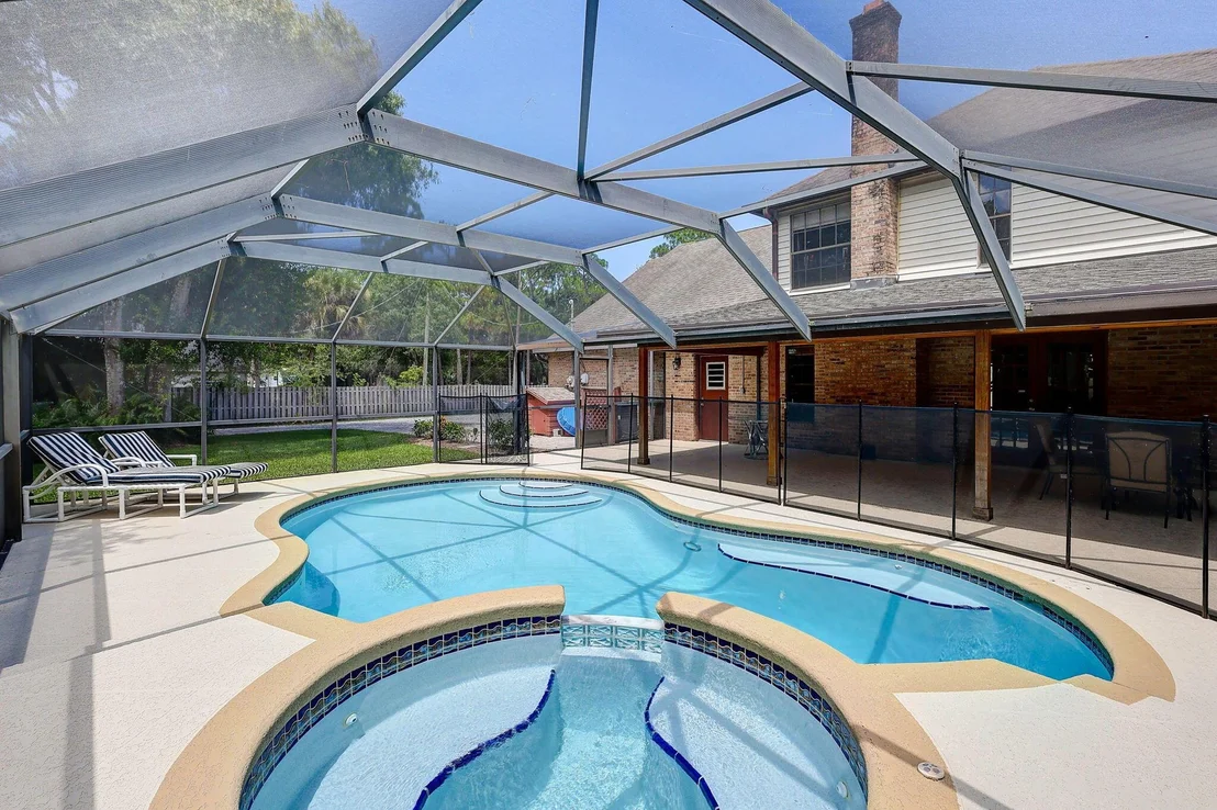 Photo of 5619 Oleander Avenue