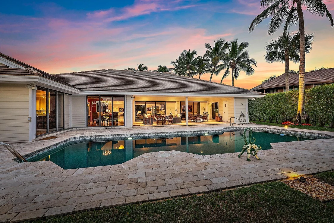 Photo of 18371 SE Lakeside Drive