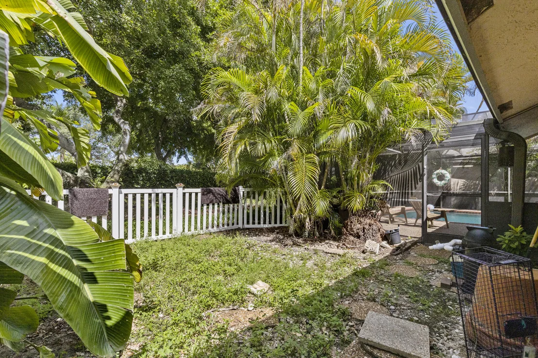 Photo of 21665 Sutters Lane