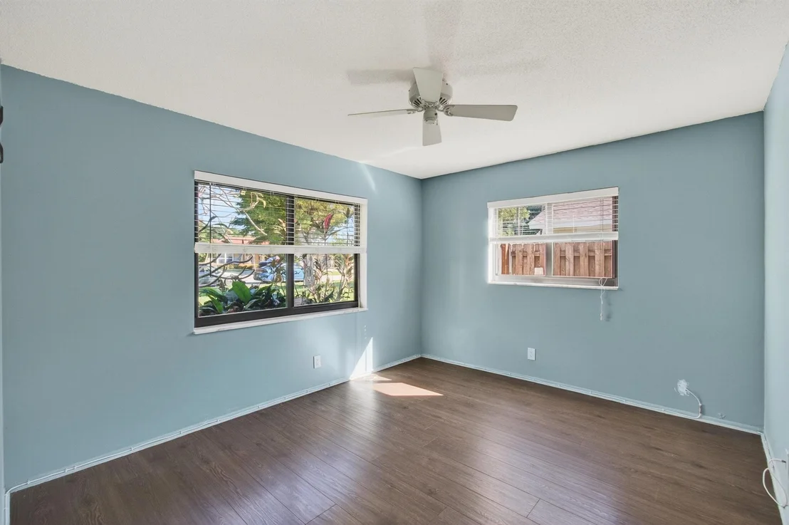 Photo of 714 Heron Drive
