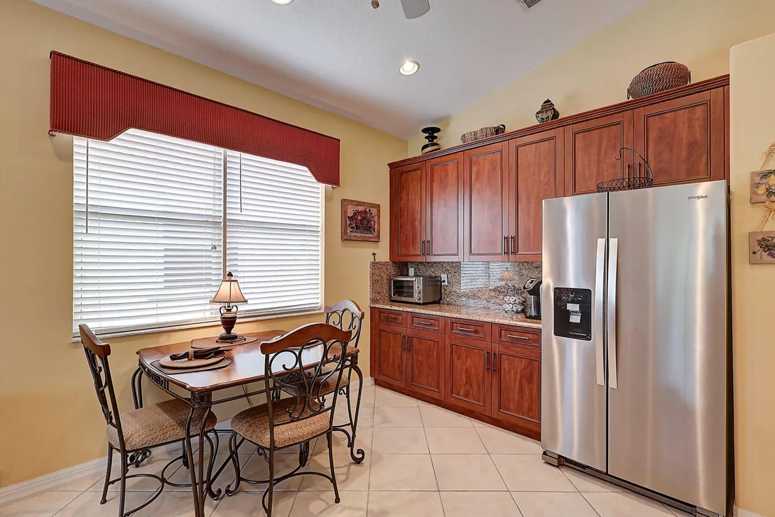 Photo of 6904 SE Twin Oaks Circle