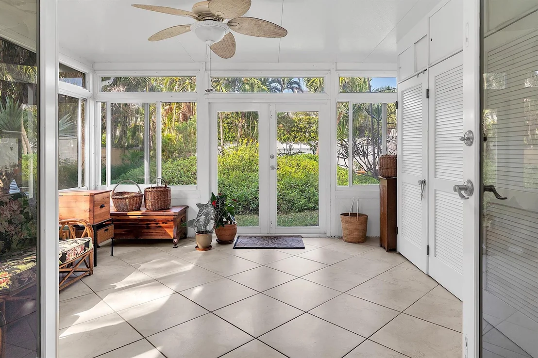 Photo of 12 E Ocean Avenue
