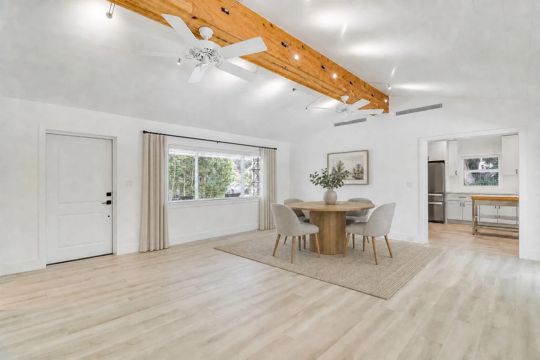 Photo of 2665 Oak Drive