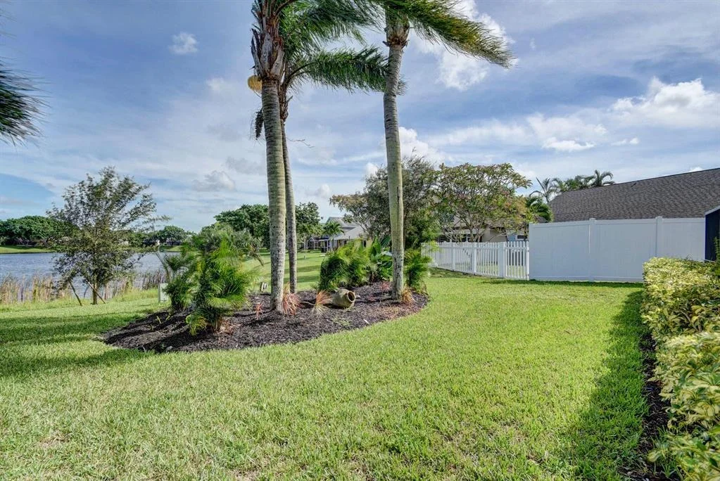 Photo of 1840 Edgewater Drive