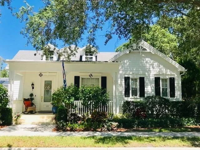 Photo of 115 Date Palm Drive