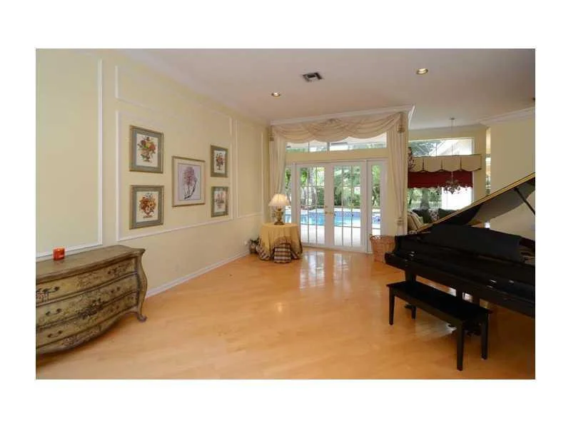 Photo of 3779 Oak Ridge Circle