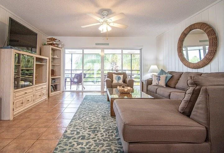 Photo of 122 Seminole Boulevard