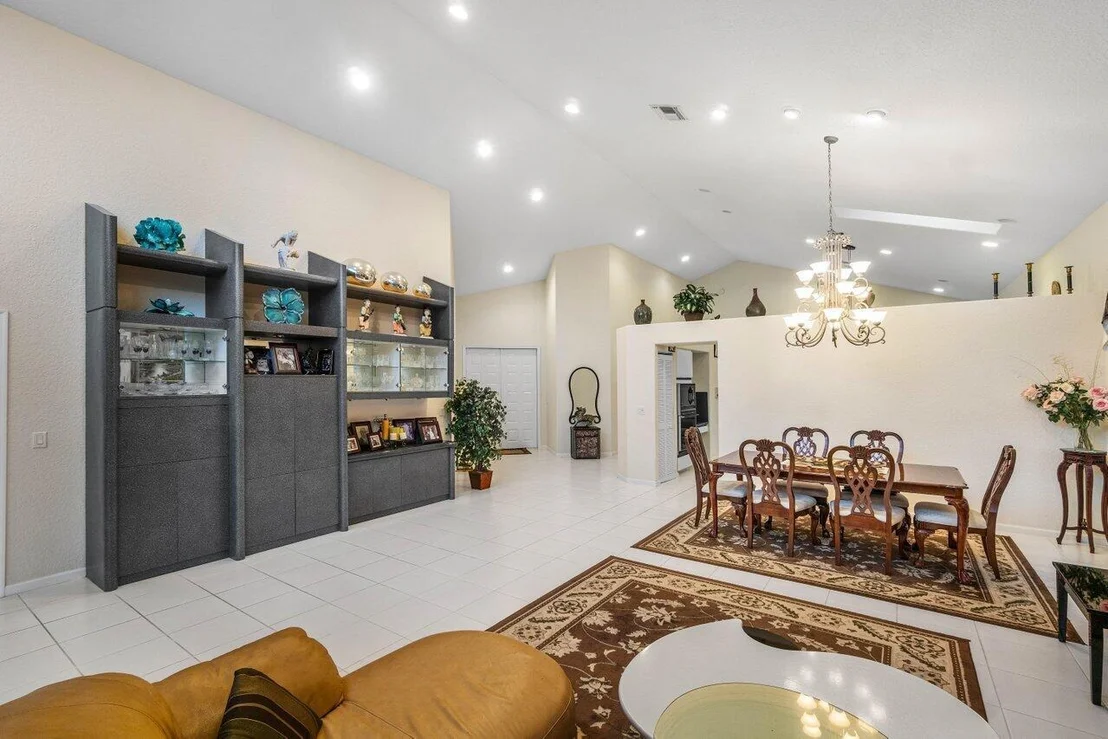 Photo of 6219 Evian Place