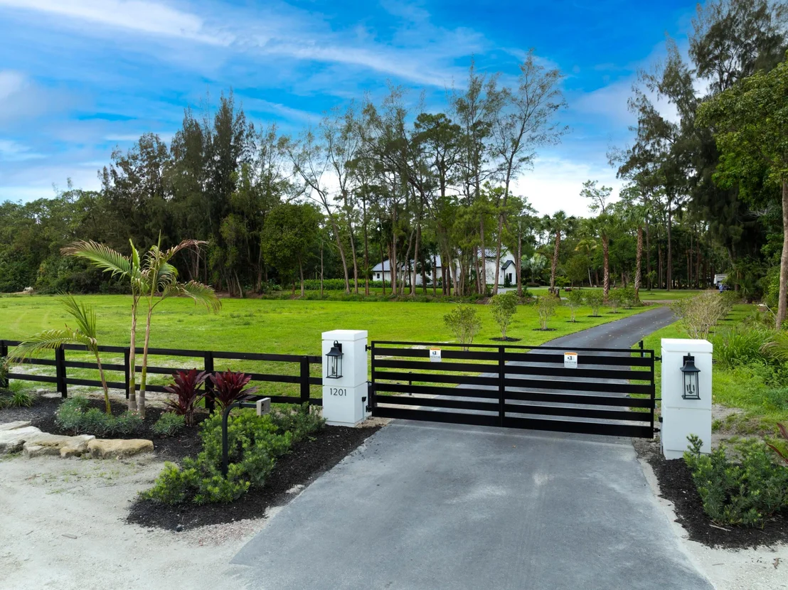 Photo of 1201 F Road