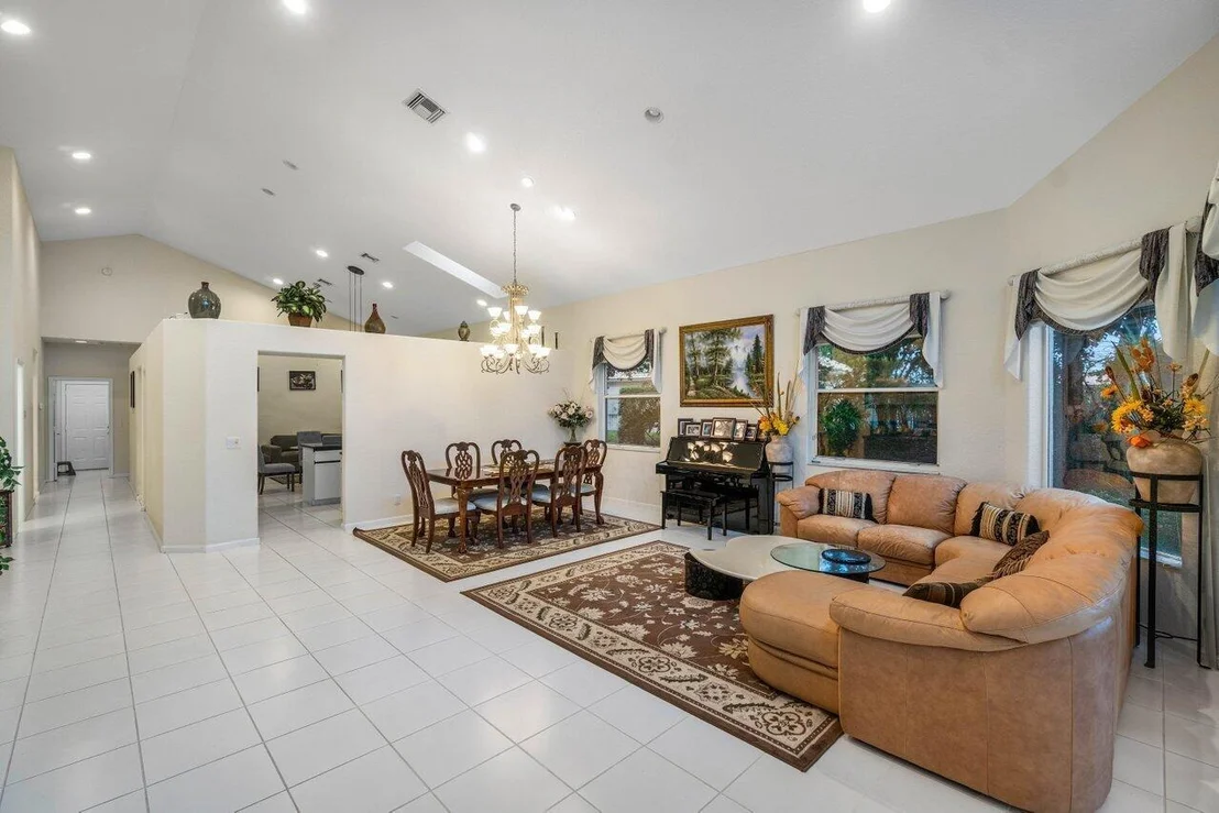 Photo of 6219 Evian Place
