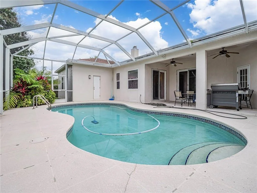 Photo of 5052 4th Lane
