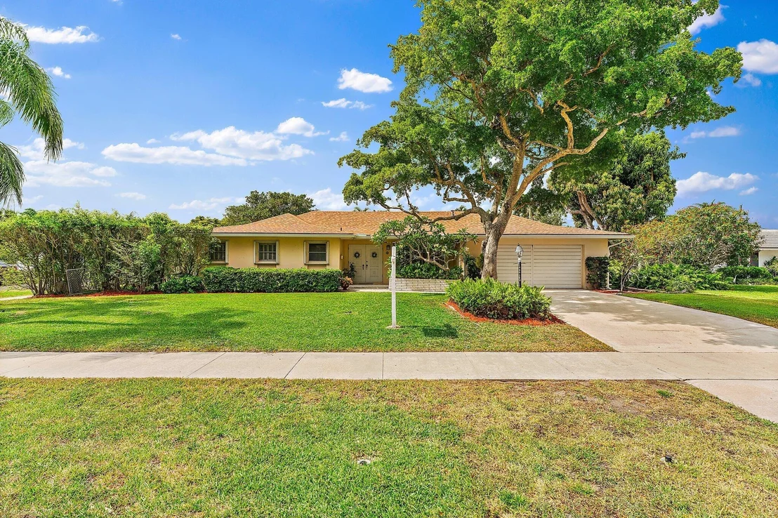 Photo of 100 Gulfstream Road
