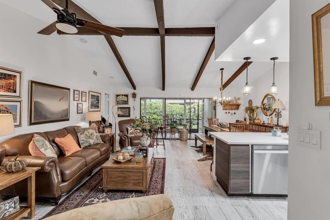 Photo of 6727 Tiburon Circle
