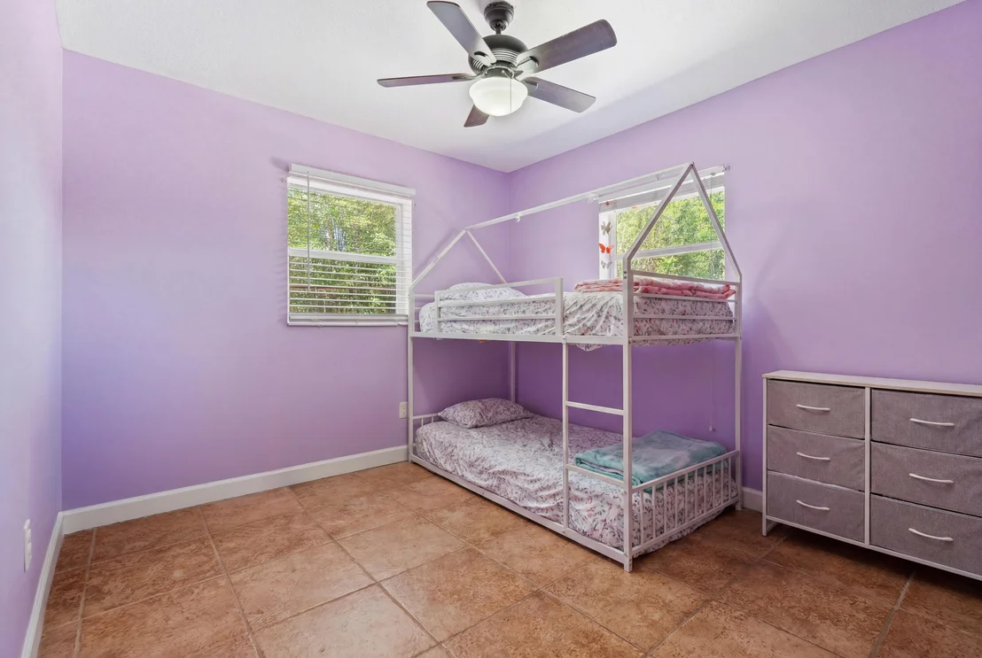 Photo of 520 SE Dolphin Drive