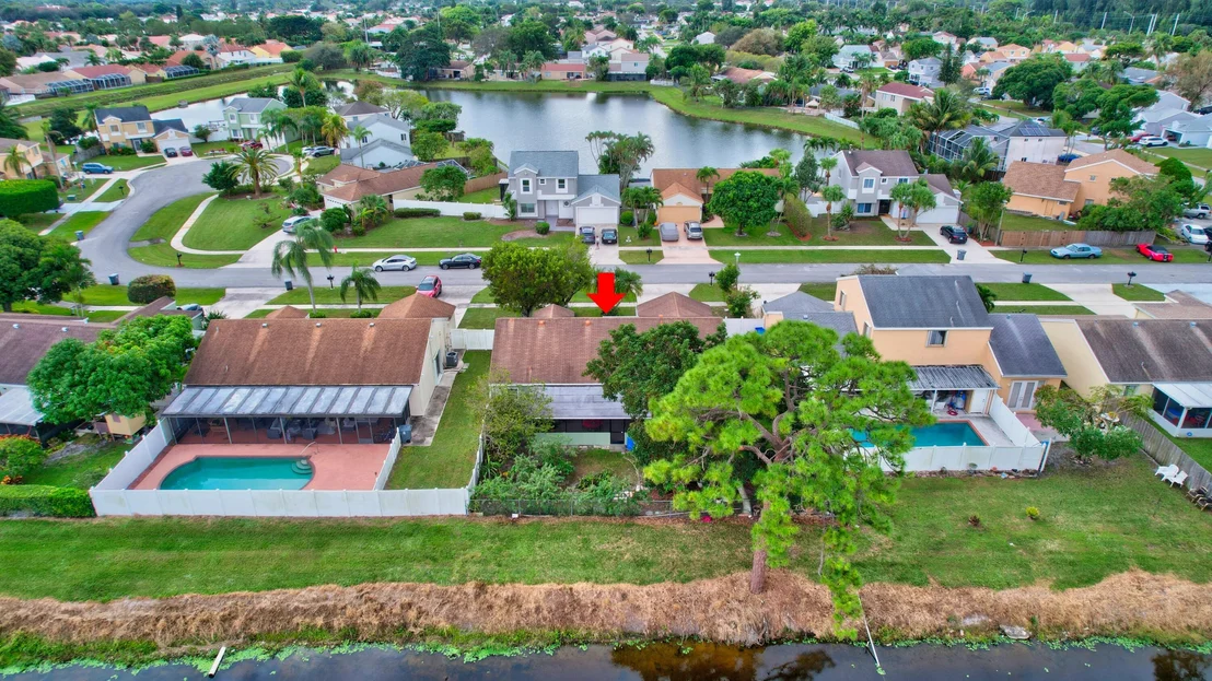 Photo of 9873 Robins Nest Road