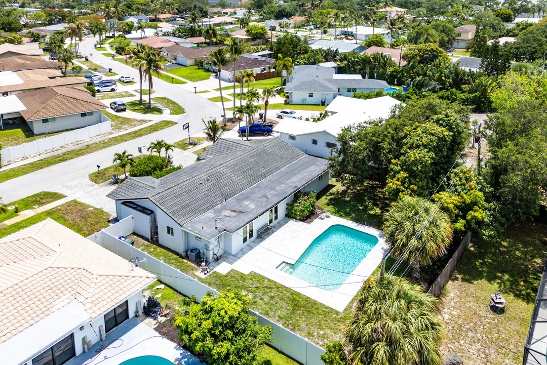 Photo of 581 NW 13th Drive