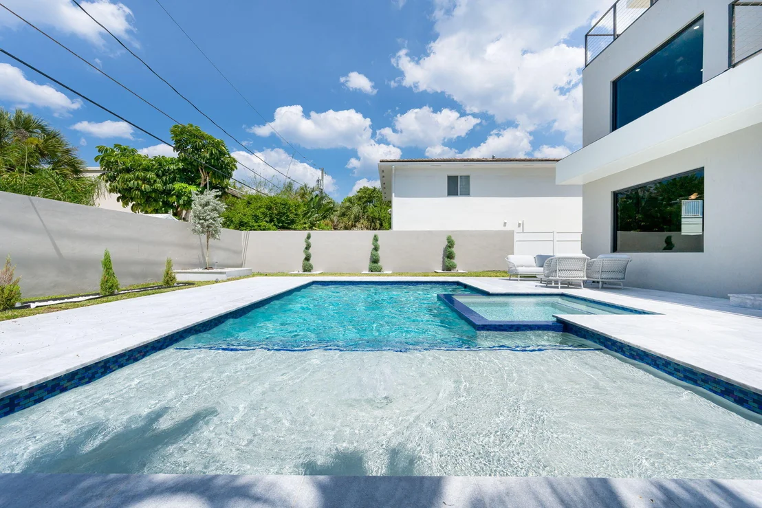 Photo of 3225 Canal Drive