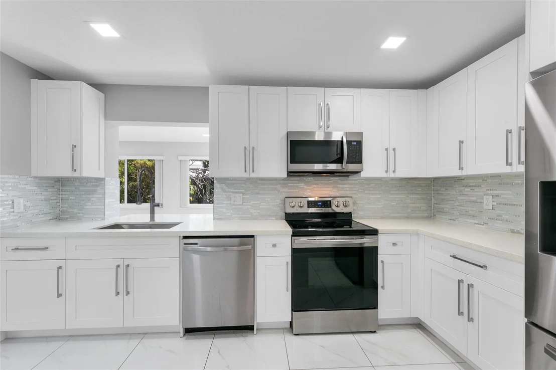 Photo of 2470 NW 3rd Avenue