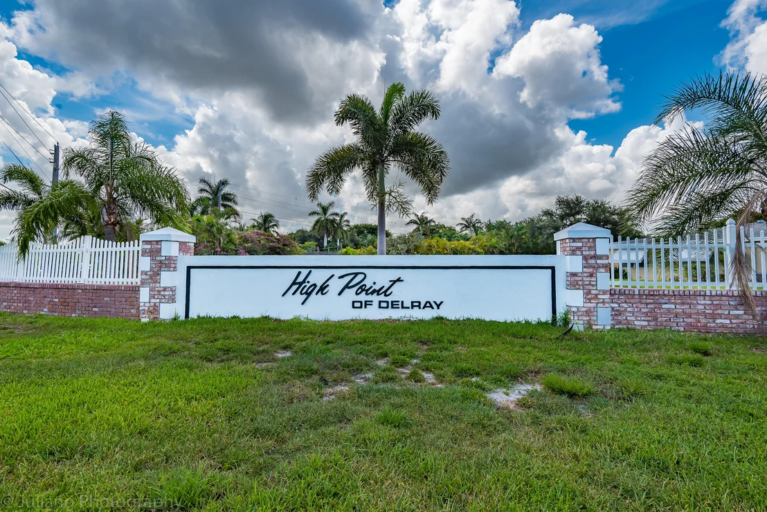 Photo of Unit C at 452 High Point Drive