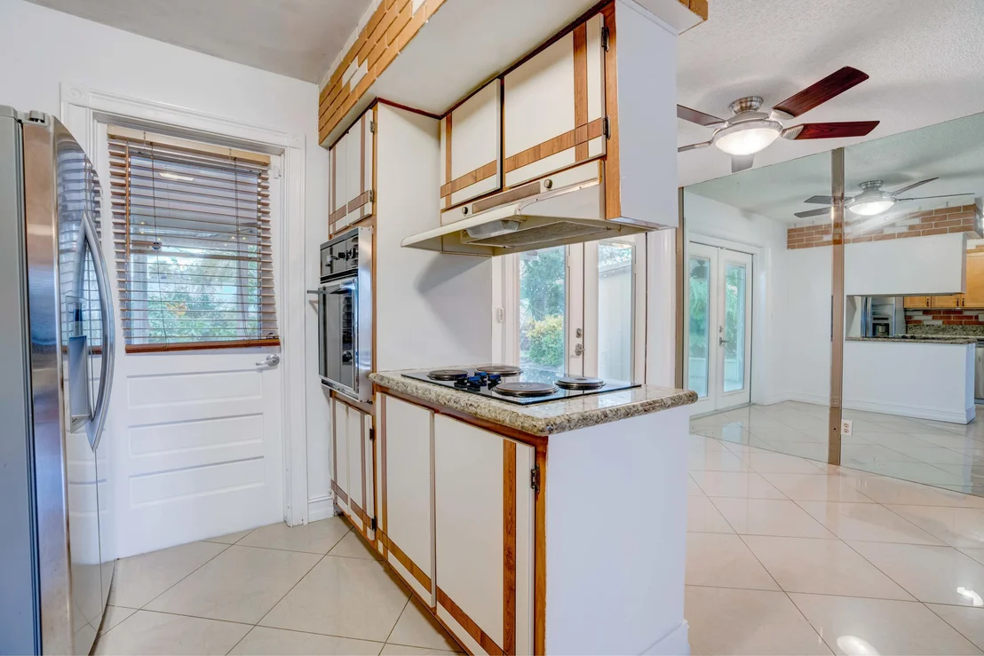 Photo of 700 Juniper Drive