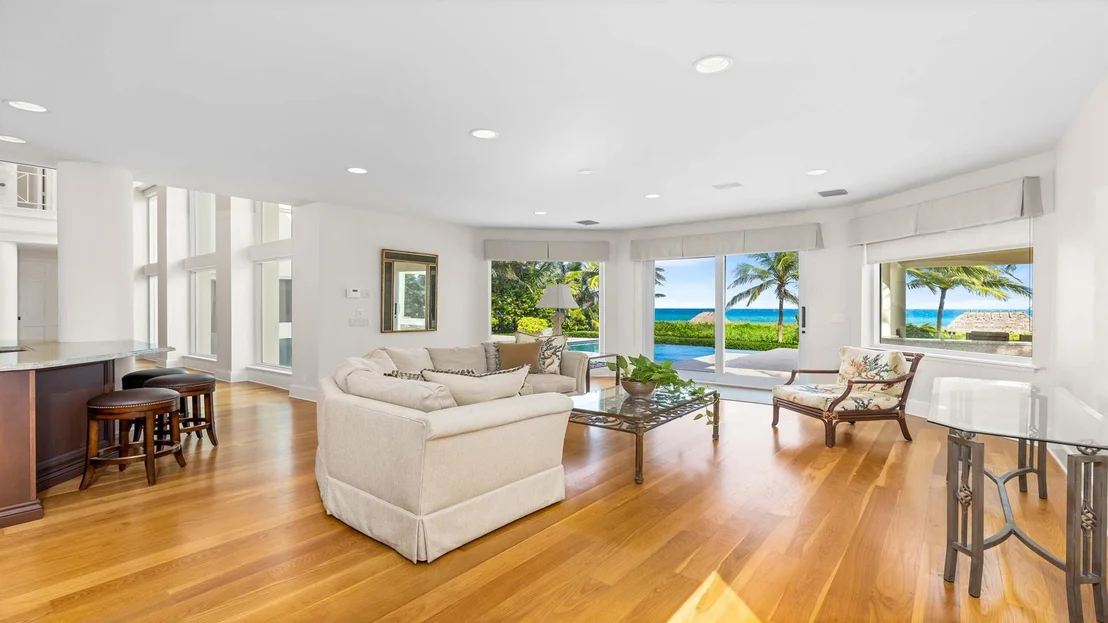 Photo of 755 N Ocean Boulevard
