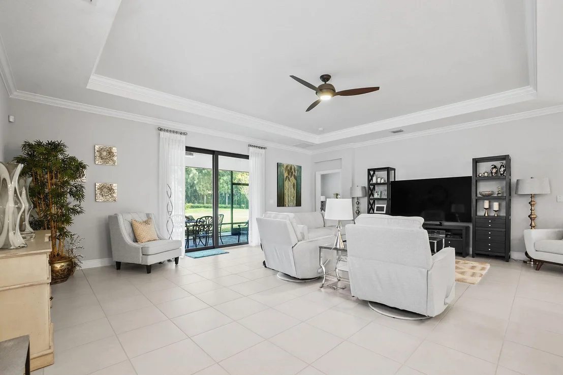 Photo of 5879 SE Entry Court