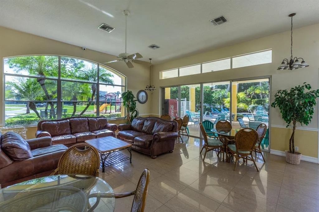 Photo of 2092 Bonisle Circle