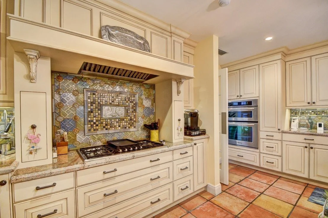 Photo of 1011 Beach Drive