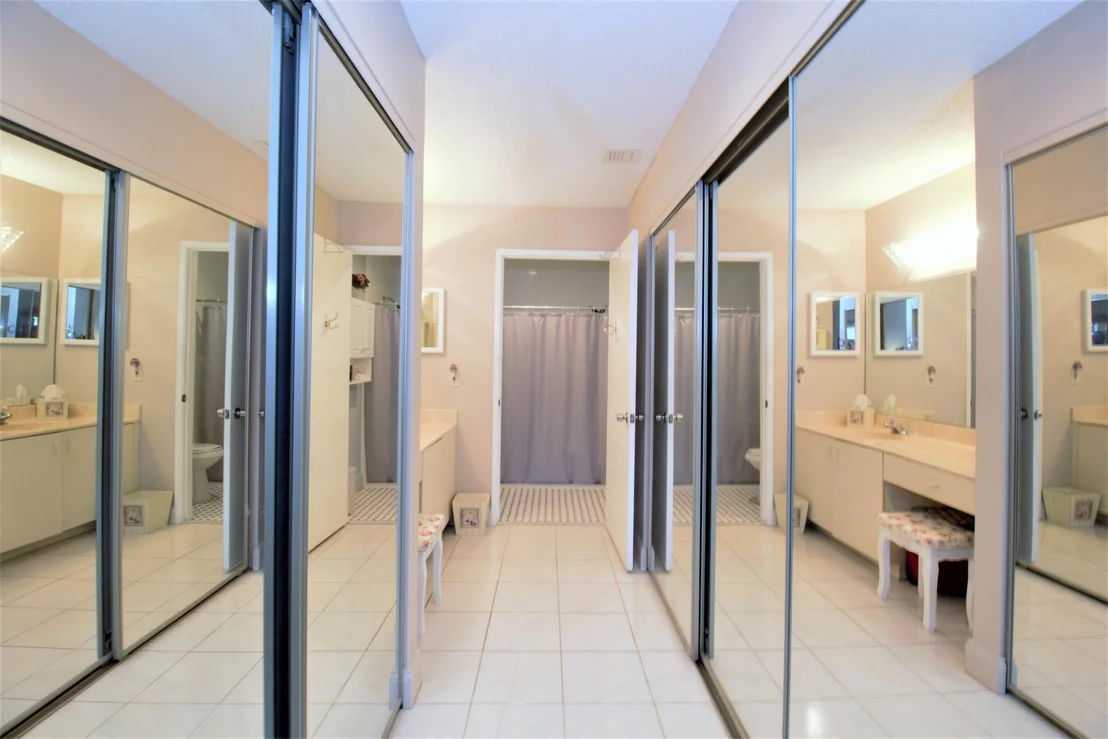 Photo of 6135 Kings Gate Circle