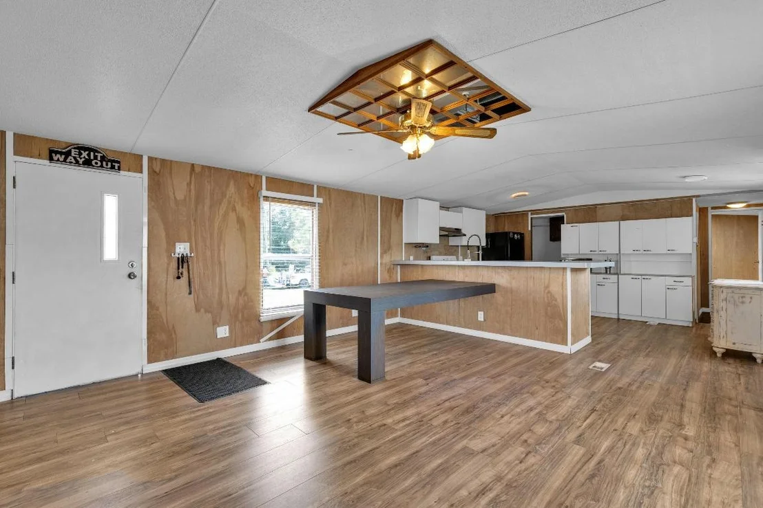 Photo of 9400 Luna Drive