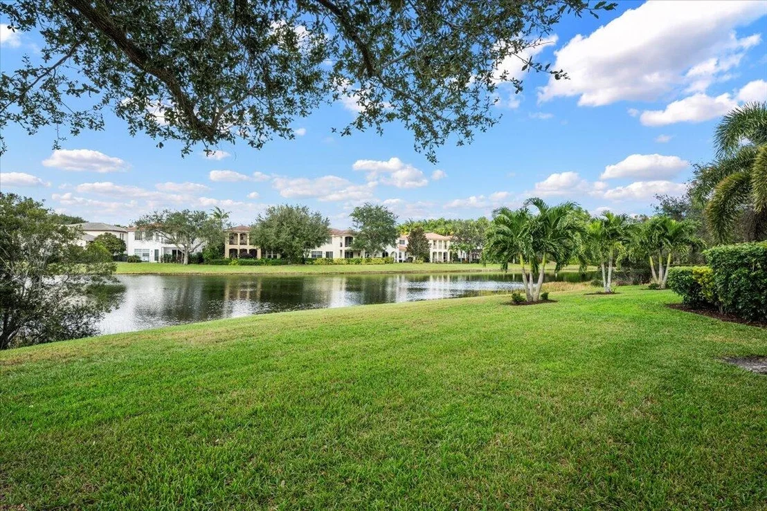 Photo of 653 Castle Drive
