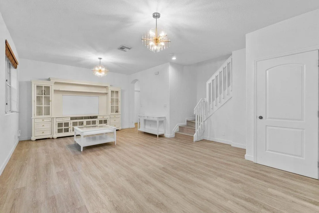 Photo of Unit B at 4611 Highgate Drive