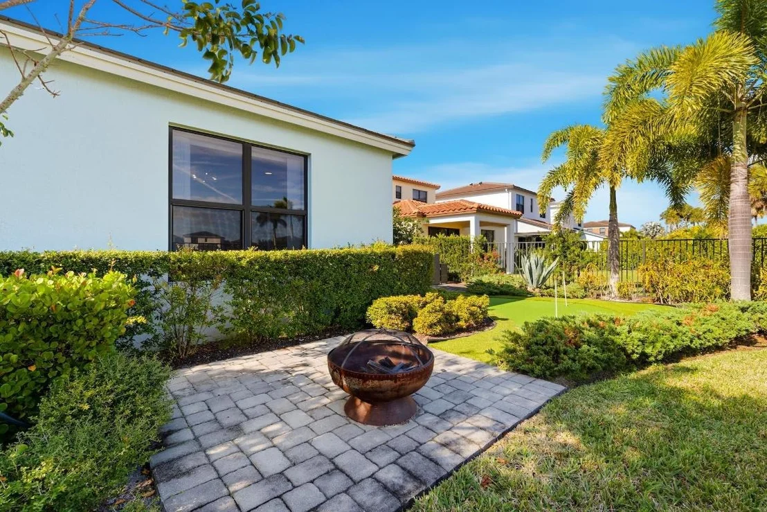 Photo of 5562 Starfish Road