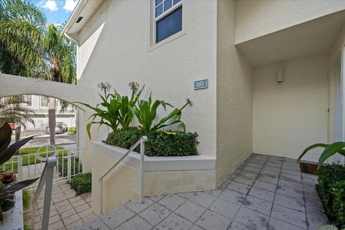 Photo of 105 MAINSAIL Circle