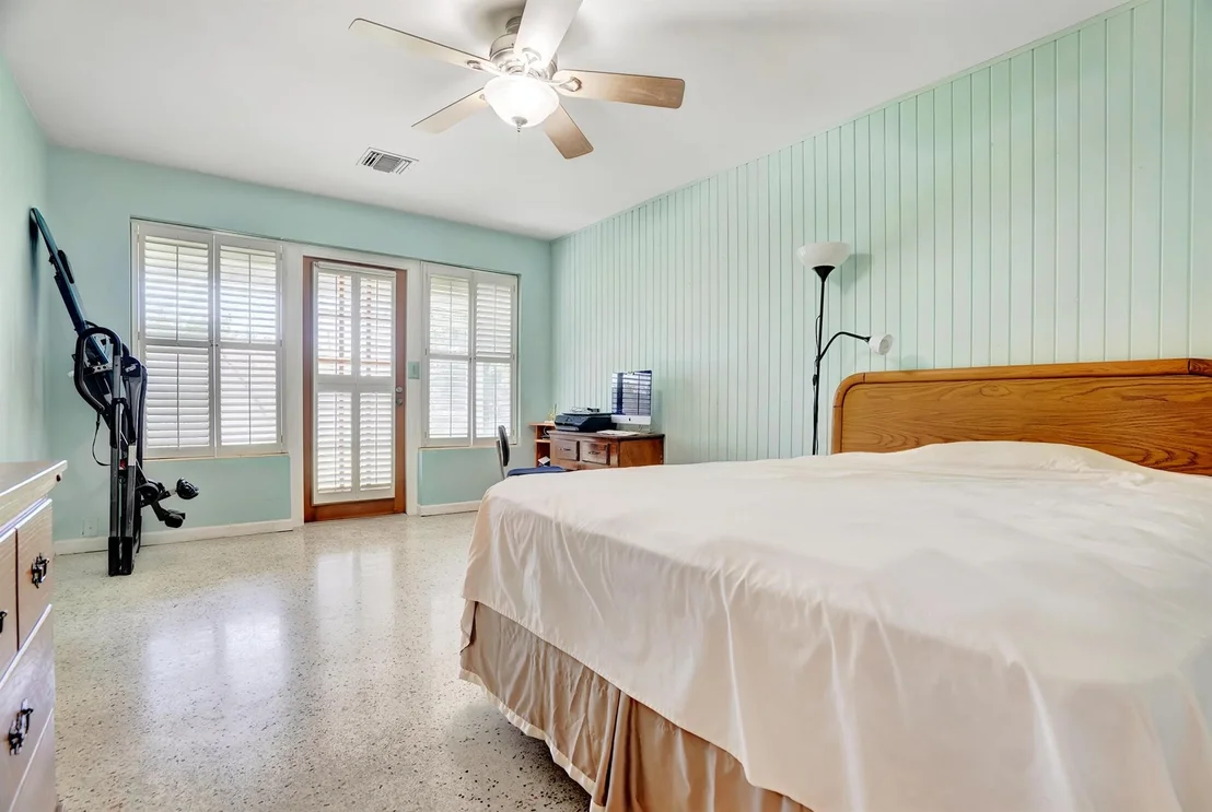 Photo of 6630 Pine Tree Circle