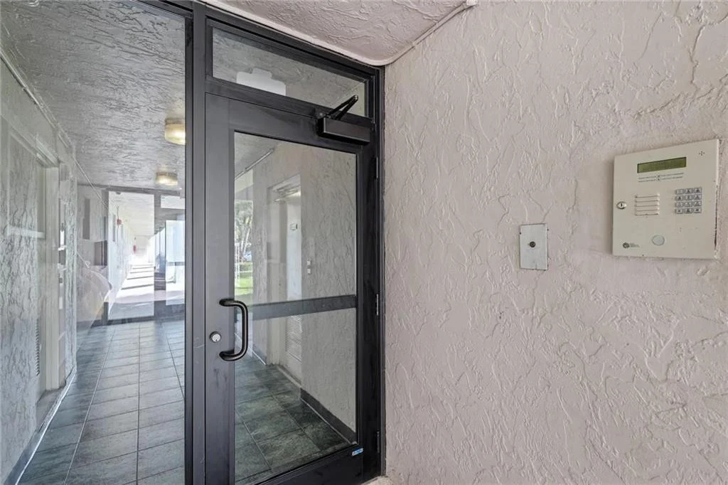 Photo of Unit 303 at 1075 Riverside Drive