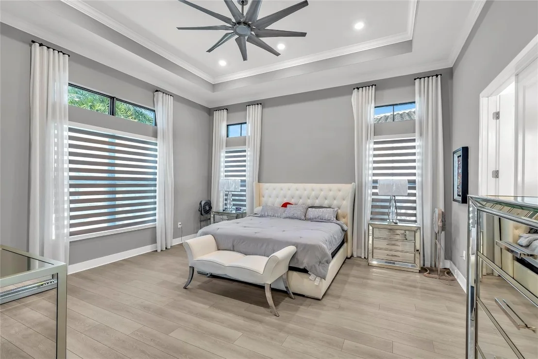 Photo of 7947 Juniper Drive
