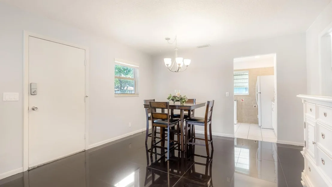 Photo of 131 Mockingbird Lane