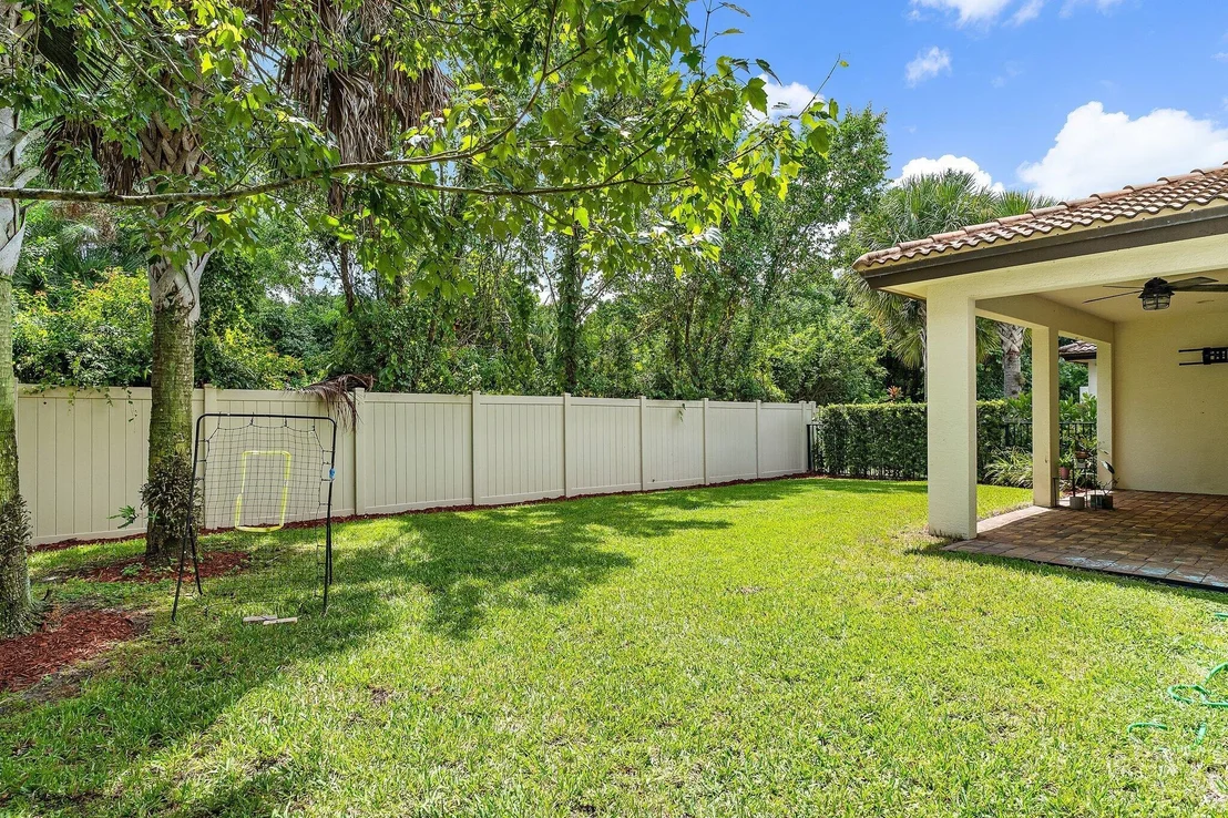 Photo of 7162 Limestone Cay Road
