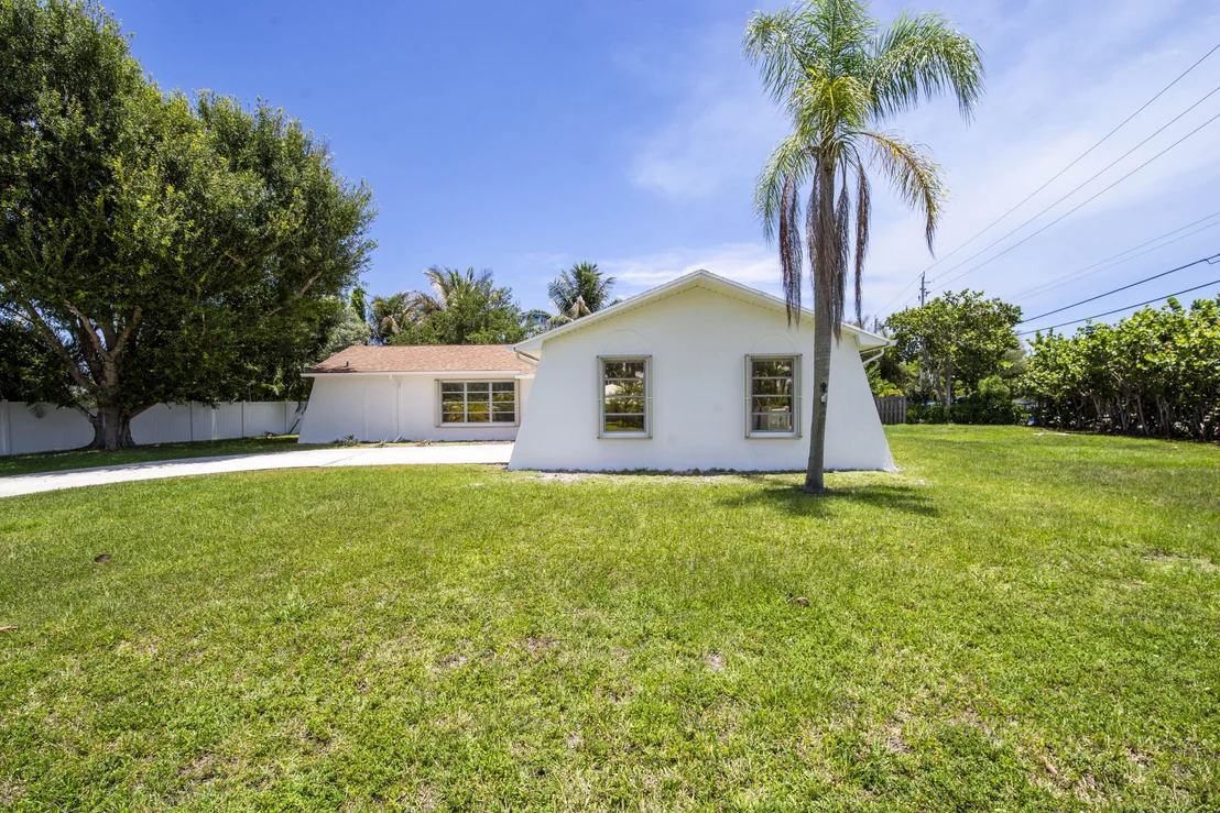 Photo of 18020 Palm Point Drive