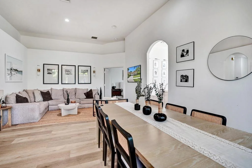 Photo of 1660 W Classical Boulevard