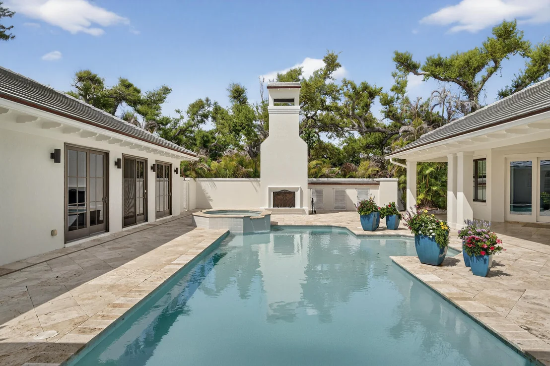 Photo of 544 Live Oak Road