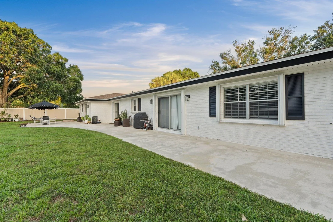 Photo of 2900 Grove Drive