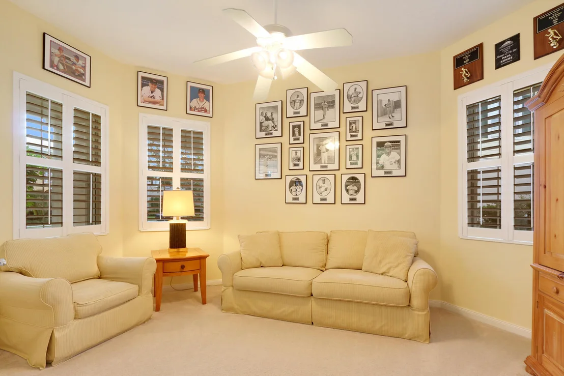 Photo of 1719 W Community Drive