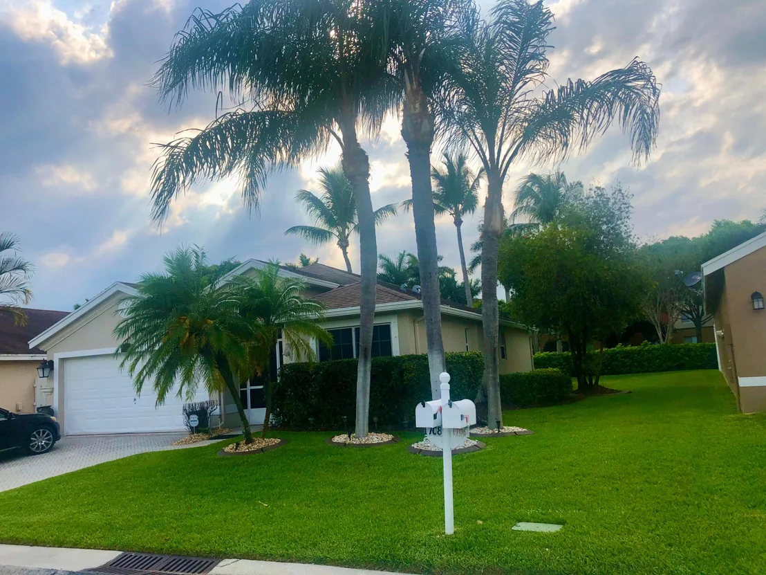 Photo of 1708 Sawgrass Circle