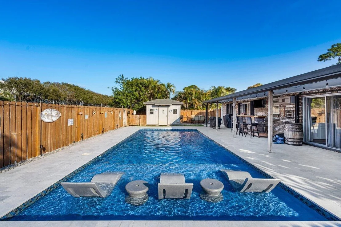 Photo of 7351 Canal Drive