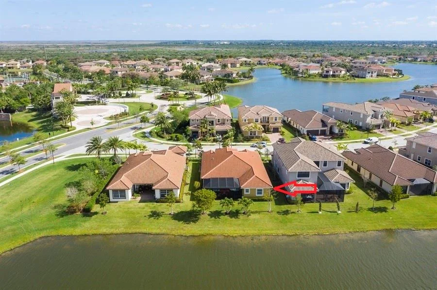 Photo of 10380 Peninsula Place
