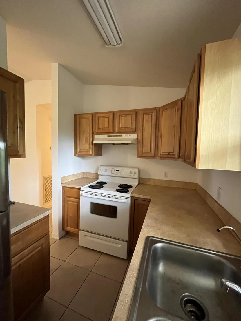 Photo of 3509 NW 38th Avenue