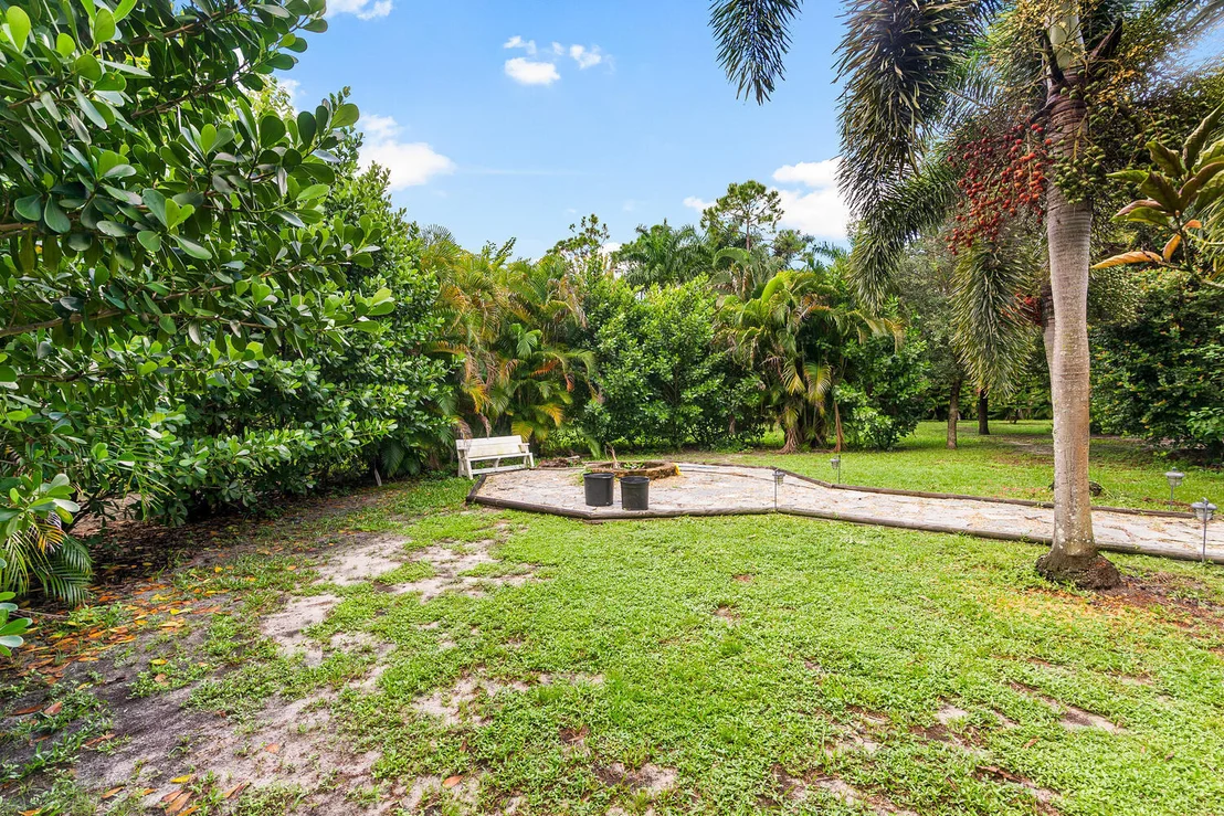 Photo of 17100 78th Road N